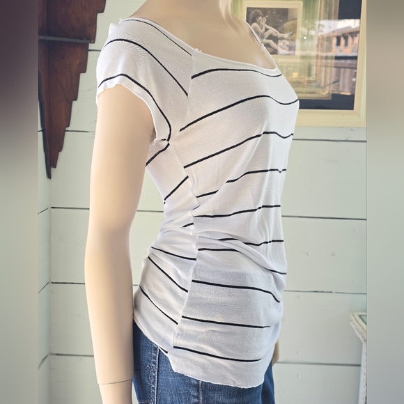 Michelle Women's Lg White W/ Black Stripes Fitted Scoop Neck Tee Cut Ladder Back - Picture 2 of 6